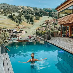 https://alpin-juwel.saalbachhinterglemmhotels.com