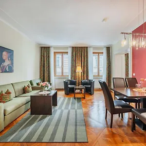 Apartment Serviced Josefstadt, Vienna