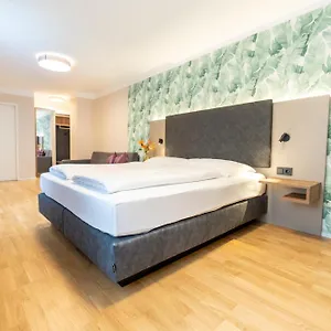 Das Jedermann Boutiquehotel Mit Stadtgarten 3* Salzburg